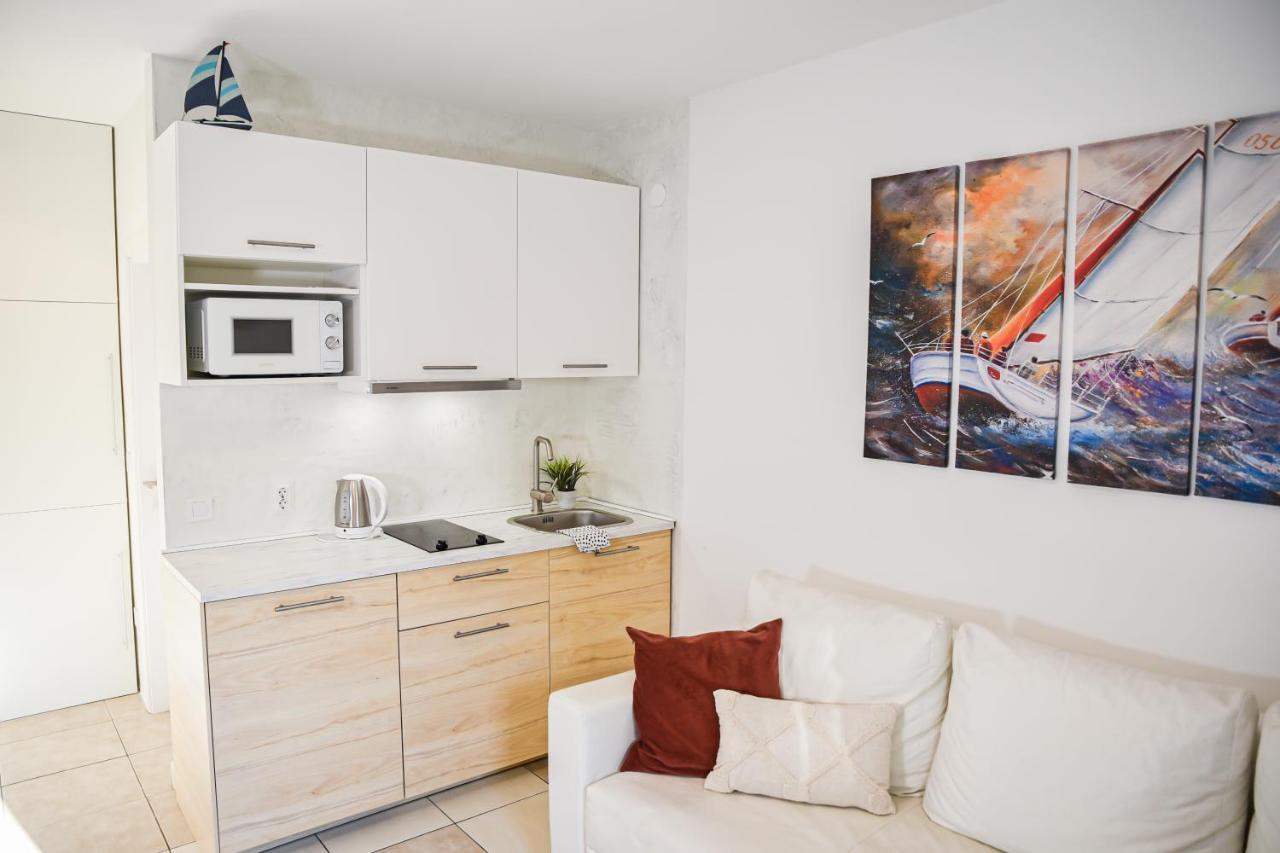 Locus Apartments Петрчане Экстерьер фото