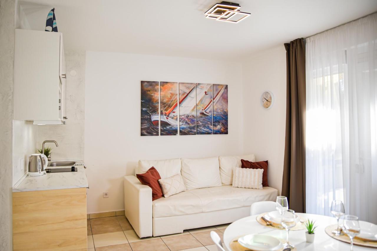 Locus Apartments Петрчане Экстерьер фото