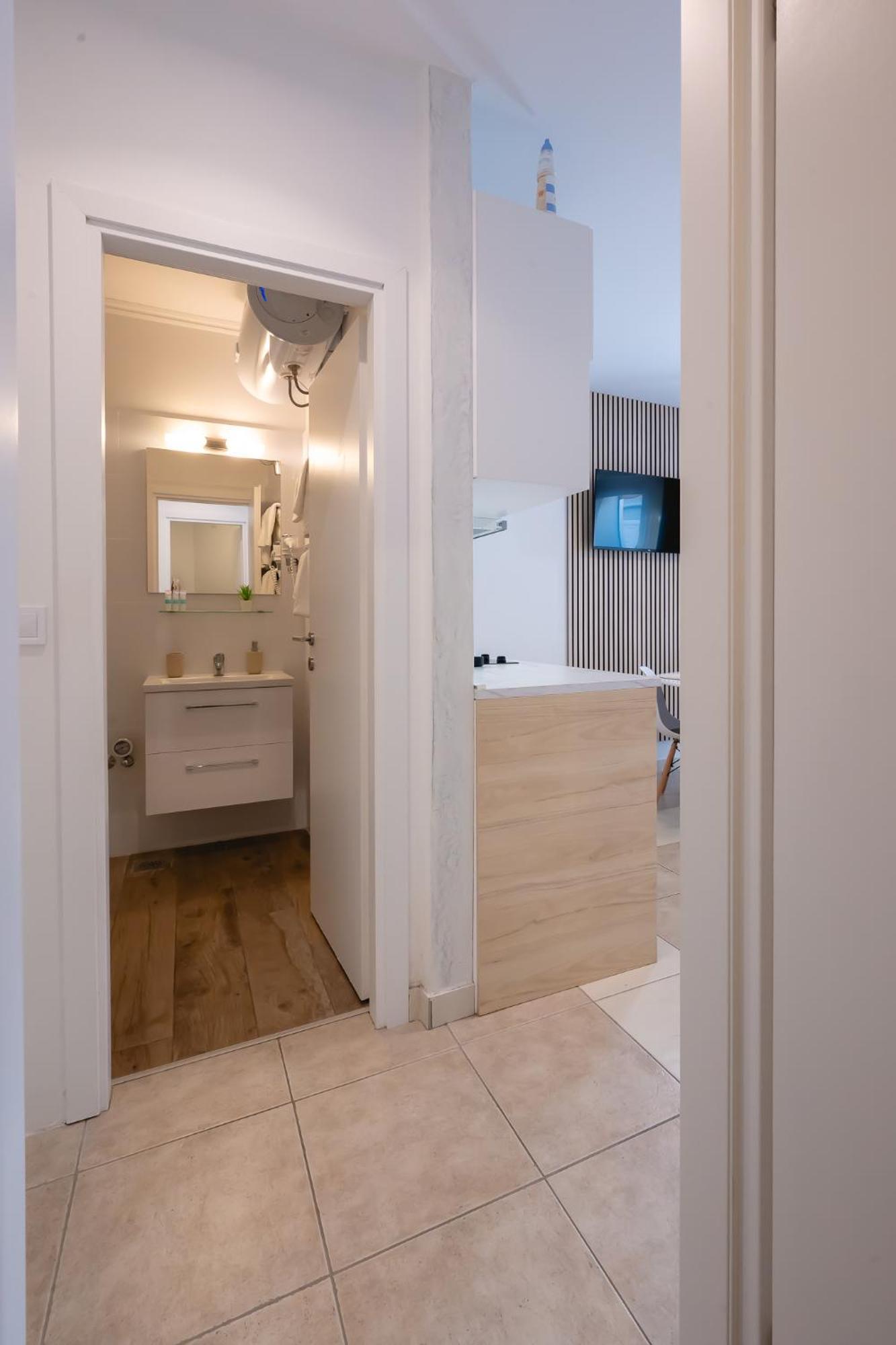 Locus Apartments Петрчане Экстерьер фото