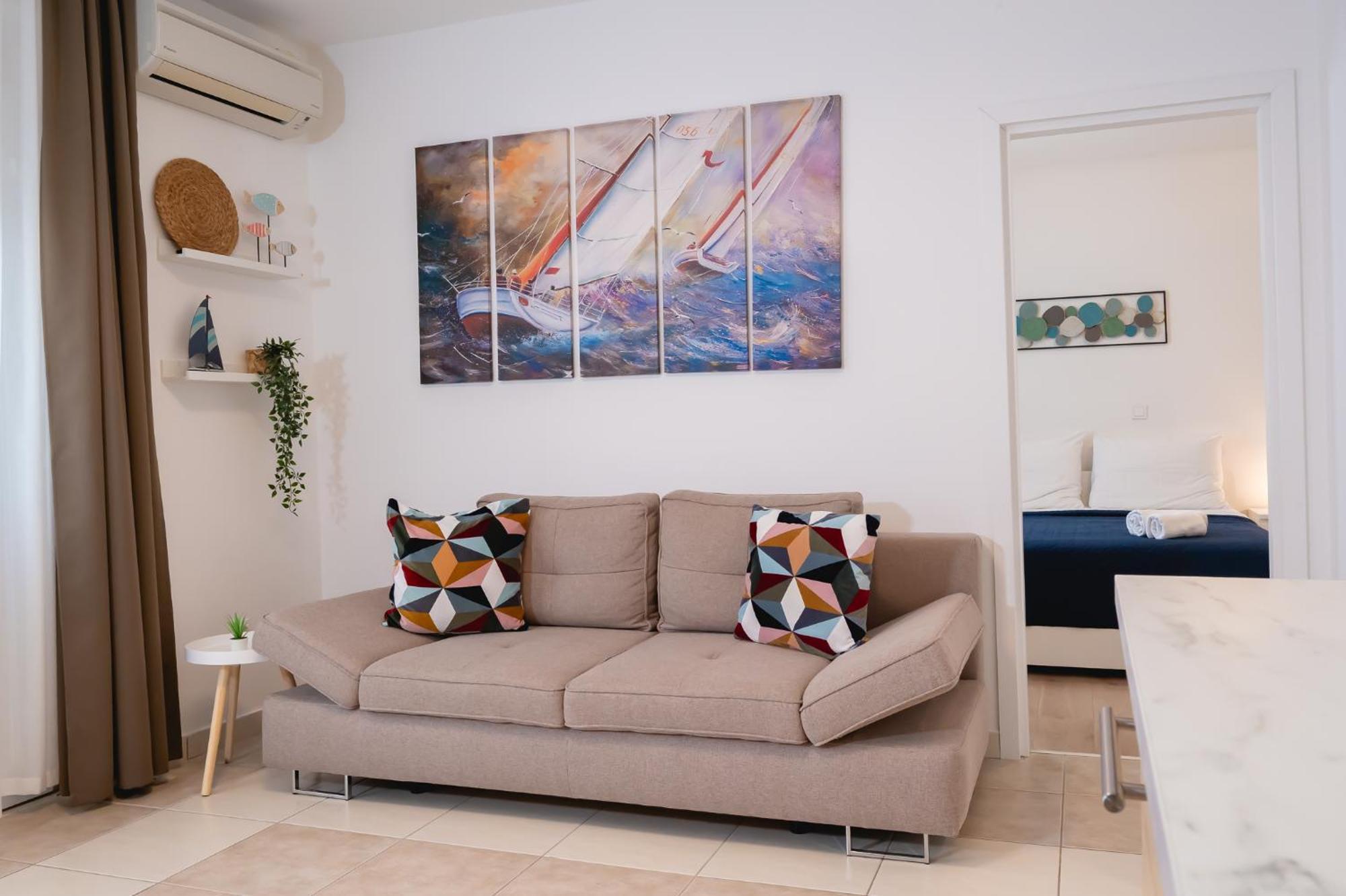 Locus Apartments Петрчане Экстерьер фото