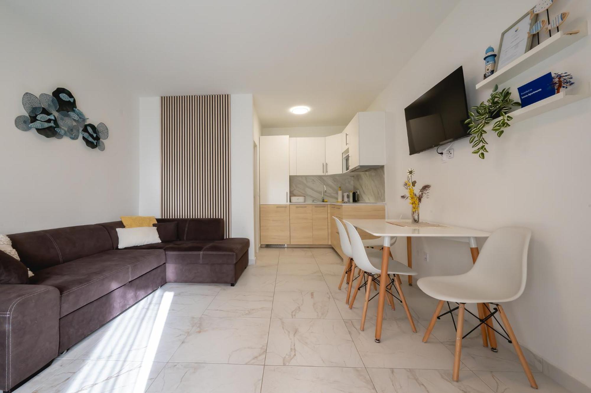 Locus Apartments Петрчане Экстерьер фото