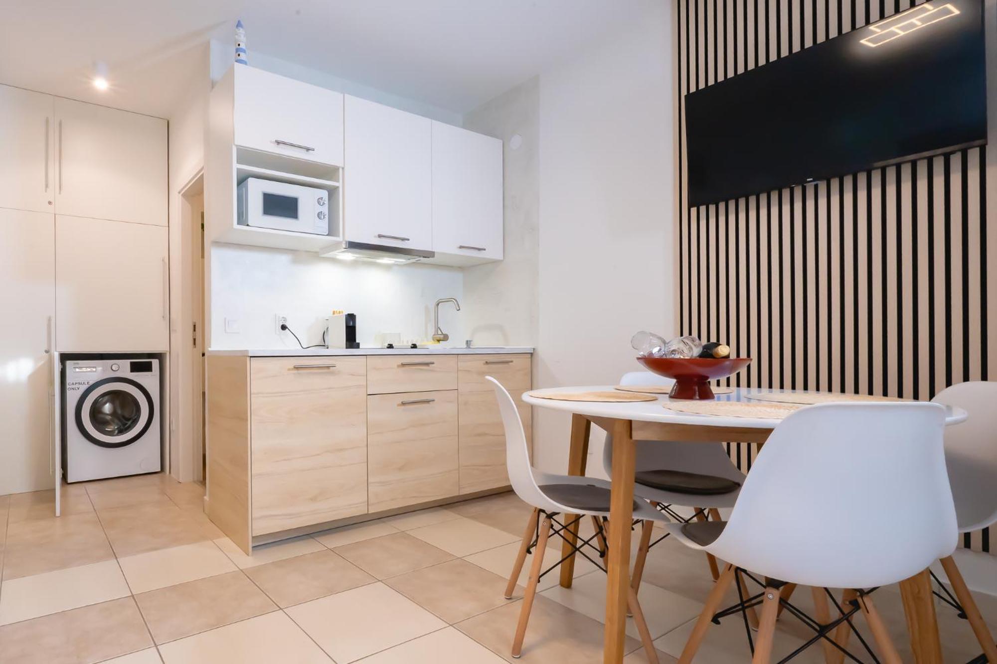 Locus Apartments Петрчане Экстерьер фото
